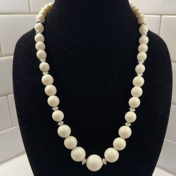 Chunky White and Silver Tone Necklace - Picture 5 of 5
